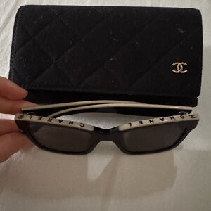 CHANEL sunglasses